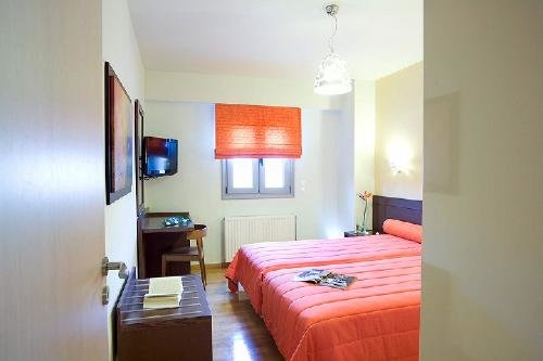 Благоустроенная вилла Меган с 4 спальнями Недвижимость Nomos Lefkadas (Греция)   Размещение на 9 человек