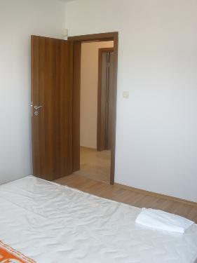 Сдам в Болгарии 3 комнат апартамент по удивительной цене Недвижимость Бургасская область (Болгария)   Просторная 3 - комнатная квартира 95 кв