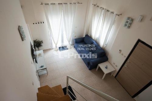 Никити, Таунхаус Продажа 45 кв м, 100000€ Недвижимость Халкидики-Кассандра (Греция)  Таунхаус занимает 2-й и 3-й уровень дома и имеет площадь 45 кв