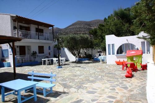 Греция Остров Крит Сталида Гостиница в 150 м от моря на 16 больших номеров Недвижимость о Крит (Греция)  Сталида