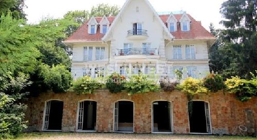 Венгрия Будапешт Продается роскошная вилла-резиденция Недвижимость Budapest (Венгрия)  Венгрия