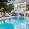 Греция Продажа - Вилла 600 m² в Афинах Недвижимость о Крит (Греция)  Третий этаж состоит из одной спальной комнаты, одной ванной комнаты, одной гардеробной
