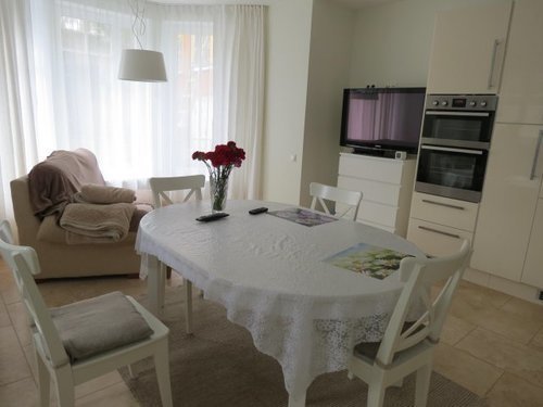 Июль-август 2017 Сдается новый дом в Дзинтари, в 10 мин до моря Недвижимость Jūrmala (Латвия)  Предоставляется все необходимое - постельное белье, посуда, кухоная утварь, есть стиралочка, телевизор