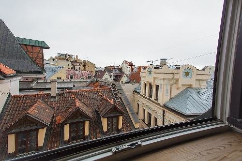 Рига Черепичные крыши Старого города из вашего окна Недвижимость Рига (Латвия)