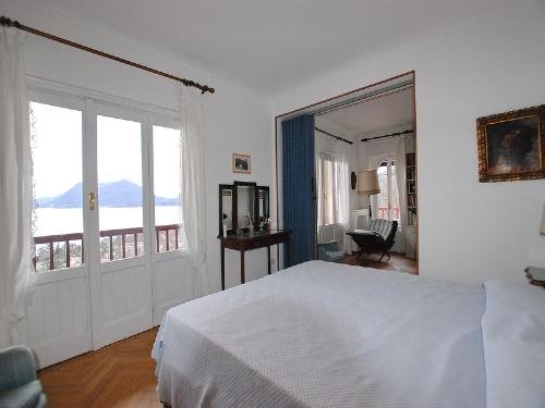 Вилла с великолепным видом на озеро Маджоре Недвижимость Пьемонт (Италия)